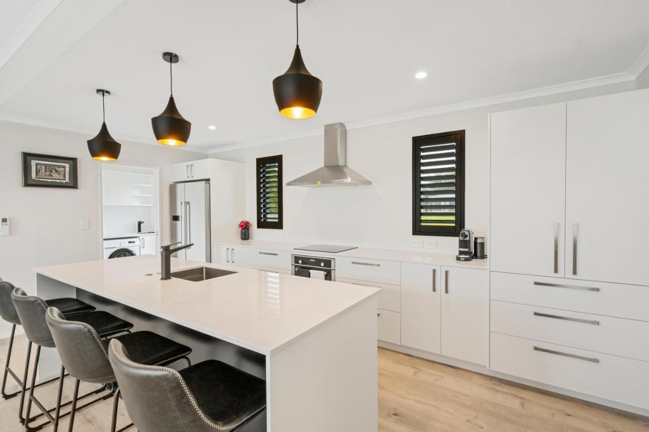Pride Of Pinot - Martinborough Holiday Home Luaran gambar